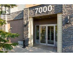 7202, 403 Mackenzie Way SW - photo 2