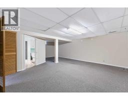 2731 & 2733, 2731 17 Street Nw, Calgary, AB T2M3S5 Photo 31