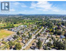 1143 Lockley Rd, Esquimalt, BC V9A4S5 Photo 30