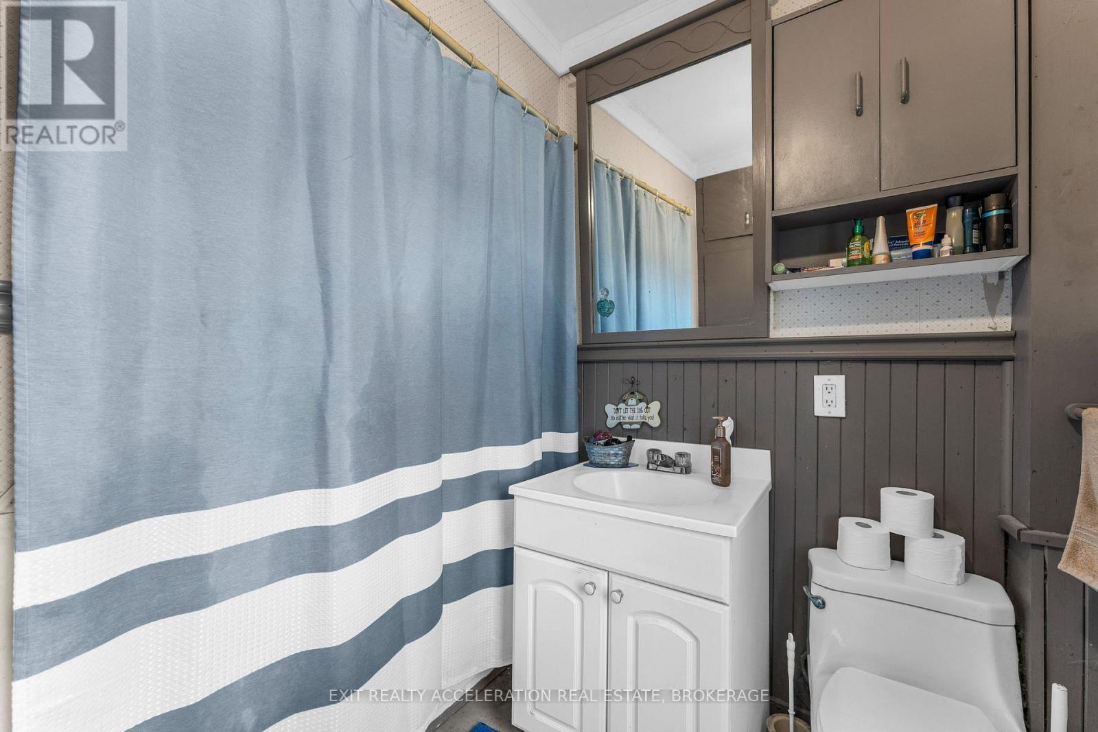 1696 STOREY STREET - Image 15