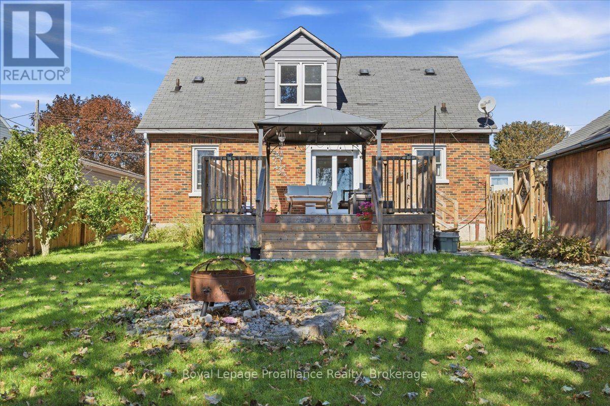 93 BAY DRIVE - 34