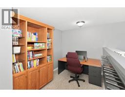 6802 42a Avenue, Camrose, AB T4V3S4 Photo 23