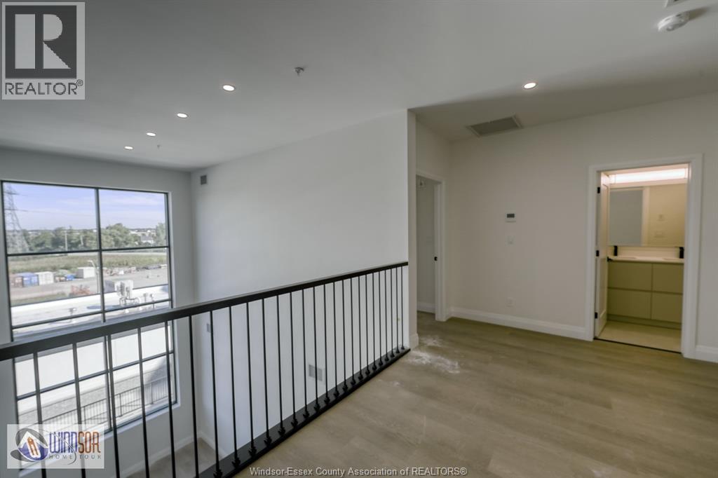 4300 Laurier Parkway — photo 28