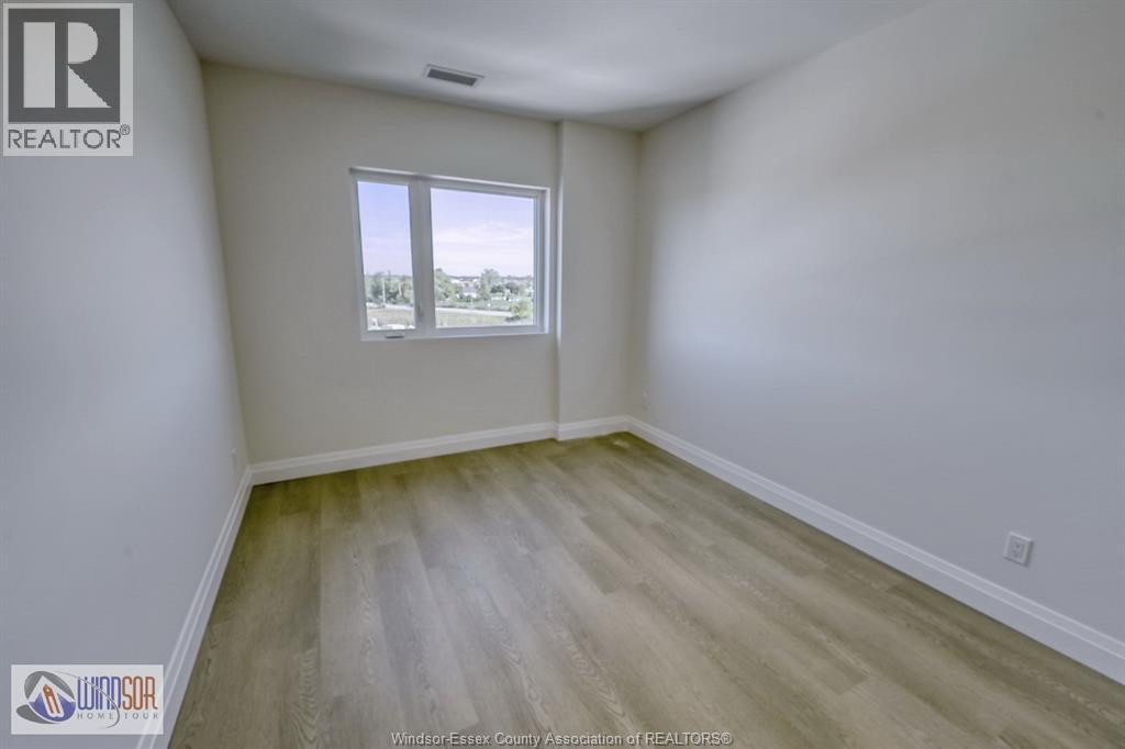 4300 Laurier Parkway — photo 37
