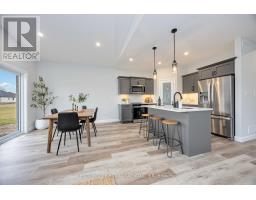 5 Postma Crescent, North Middlesex, ON N0M1A0 Photo 15
