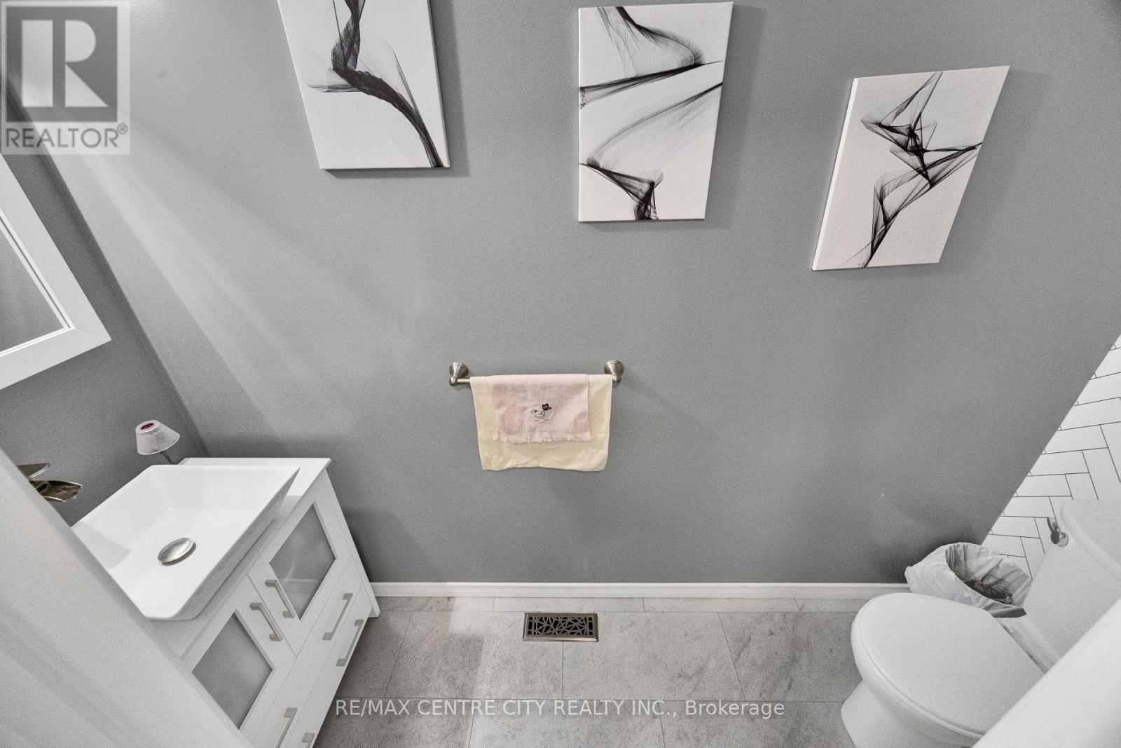 #26 195 BARKER STREET - Image 23