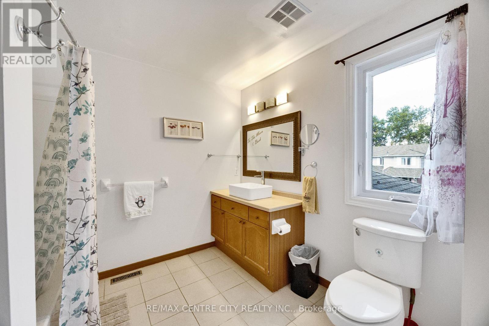 #26 195 BARKER STREET - Image 32