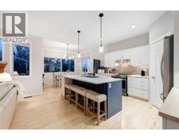 102 Springborough Point SW - photo 4