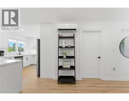 82 Cumming Court Unit# Upper, Ancaster, ON L9G1V3 Photo 6