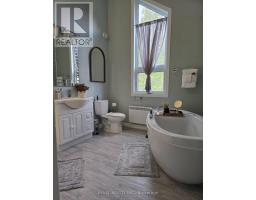45 Silver Queen Lake Road, Cochrane, ON P0L1C0 Photo 26