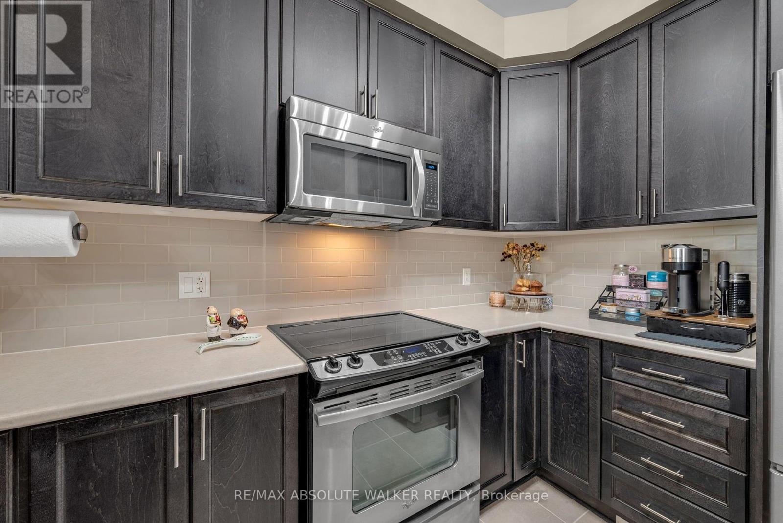 769 HAZELNUT CRESCENT - 12