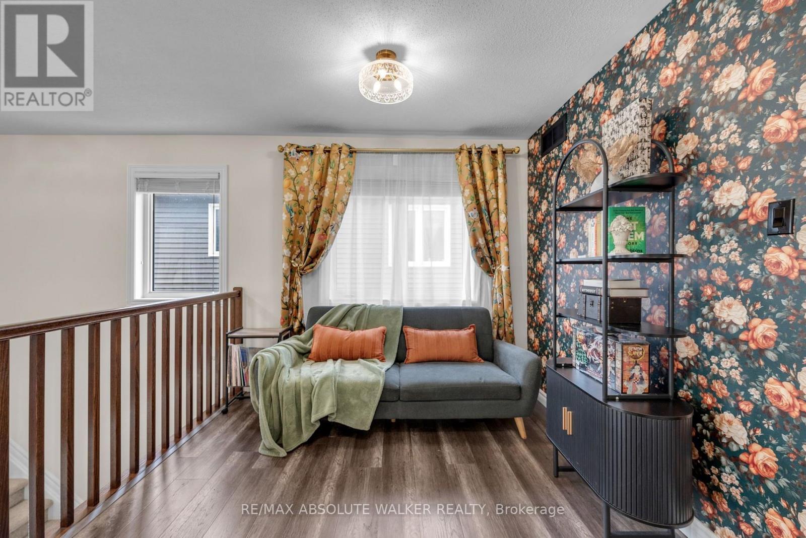 769 HAZELNUT CRESCENT - 16