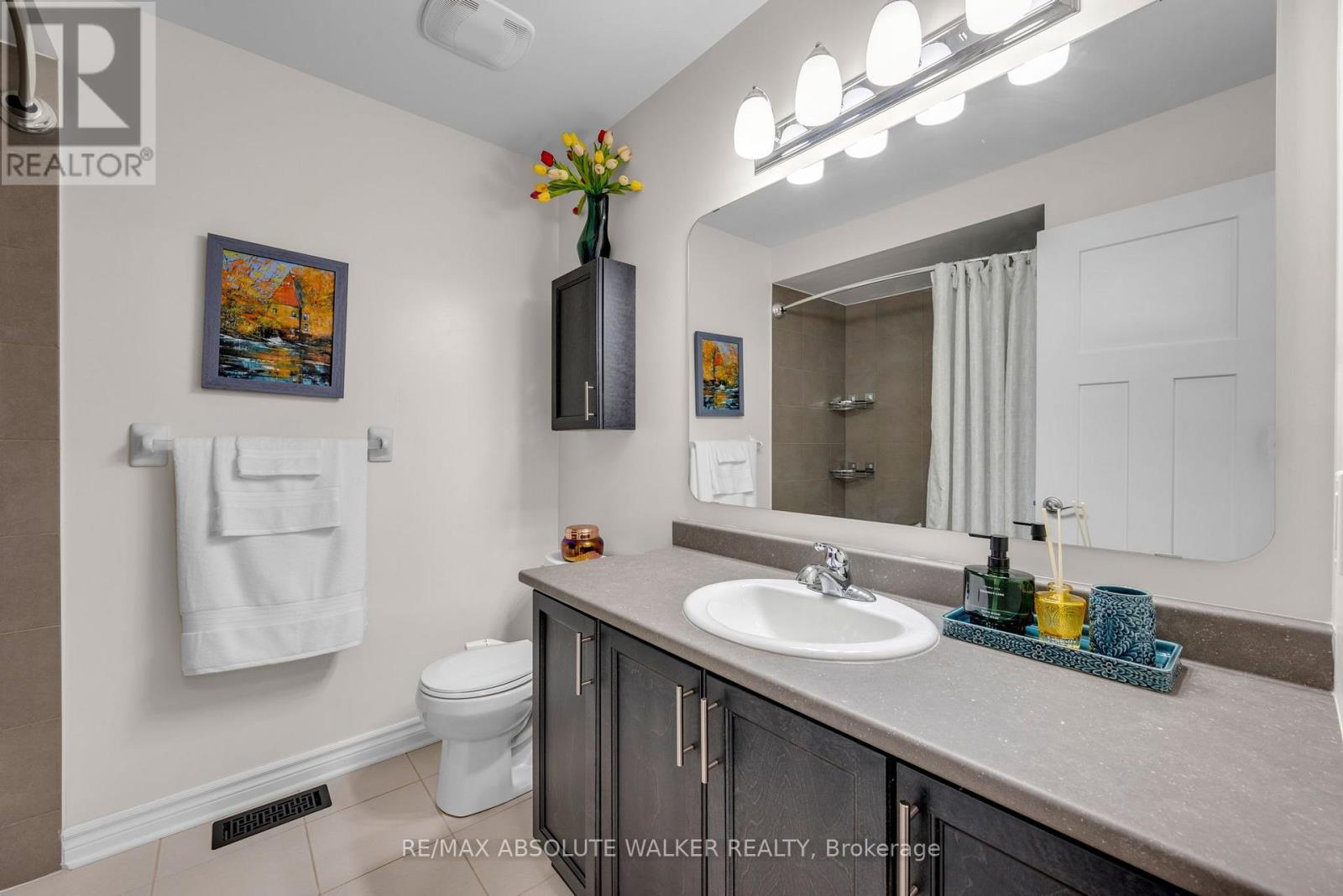 769 HAZELNUT CRESCENT - 26