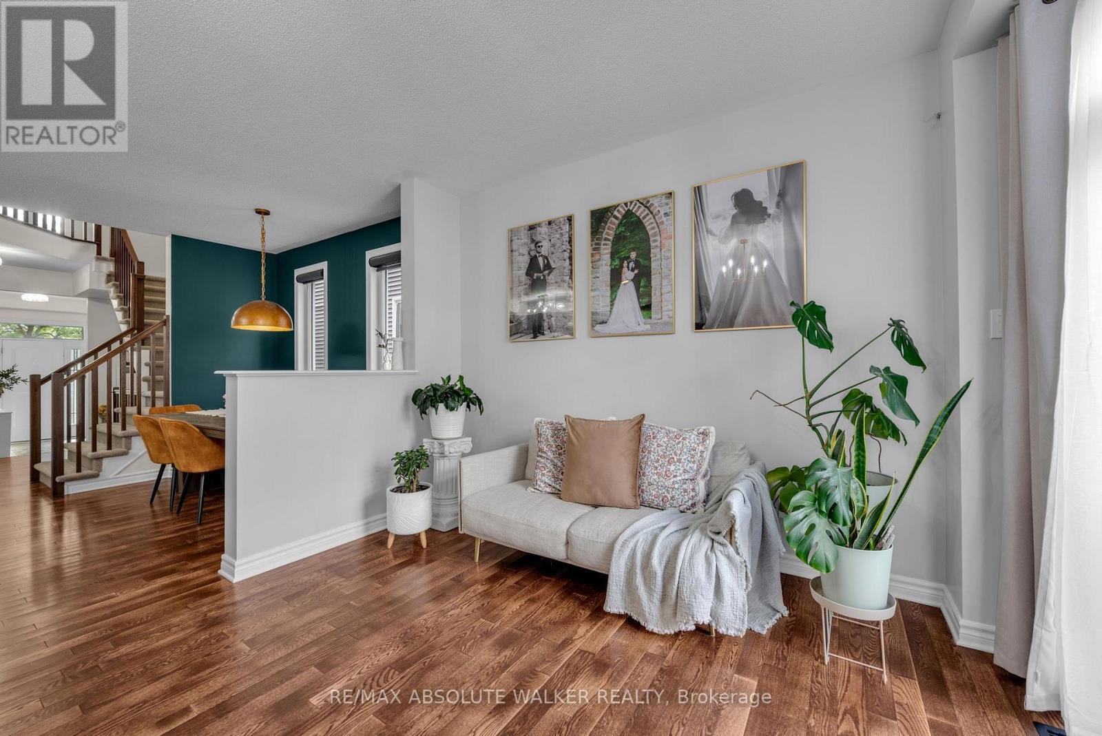 769 HAZELNUT CRESCENT - 3