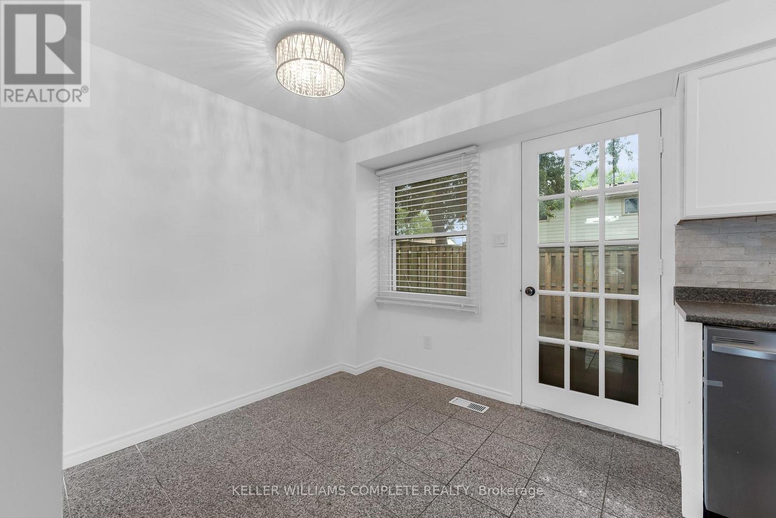 25 Linfield Drive — photo 4