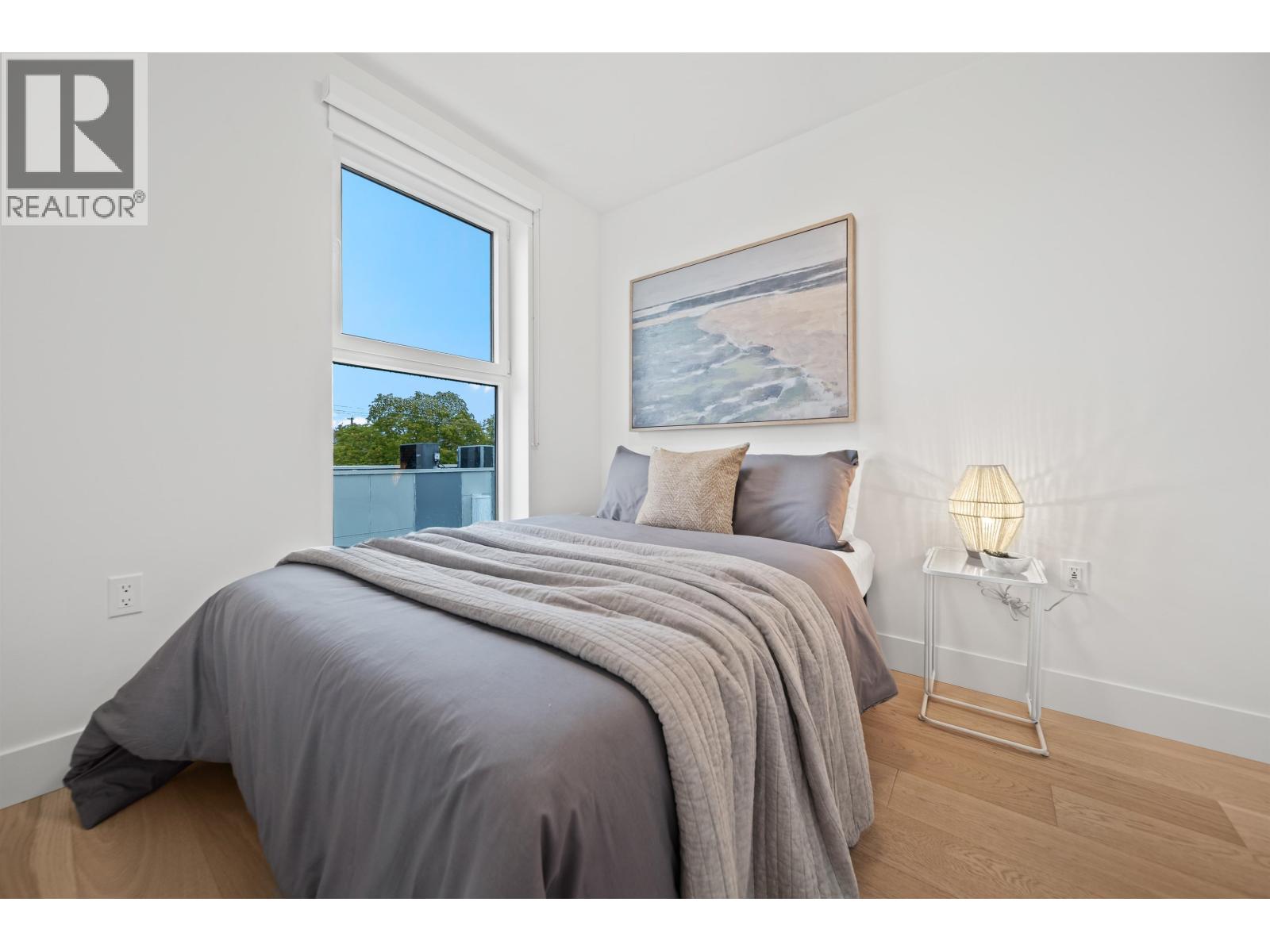 140 W WOODSTOCK AVENUE, Vancouver - Image 1