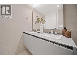 140 W Woodstock Avenue, Vancouver, BC V5Y0N1 Photo 18