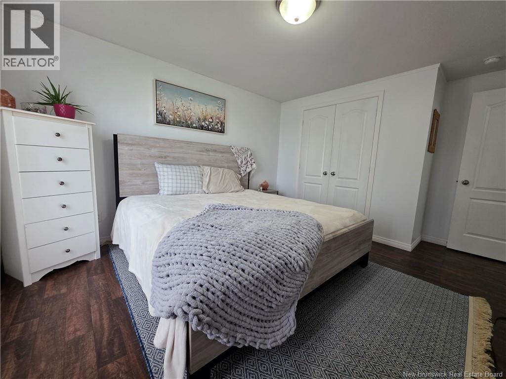 27 Kate Street - 23