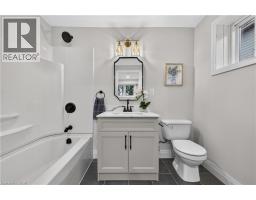 4 Woodcrest Drive, Grimsby, ON L3M1C4 Photo 38