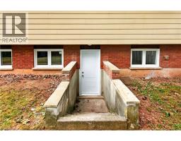 4 Woodcrest Drive, Grimsby, ON L3M1C4 Photo 46
