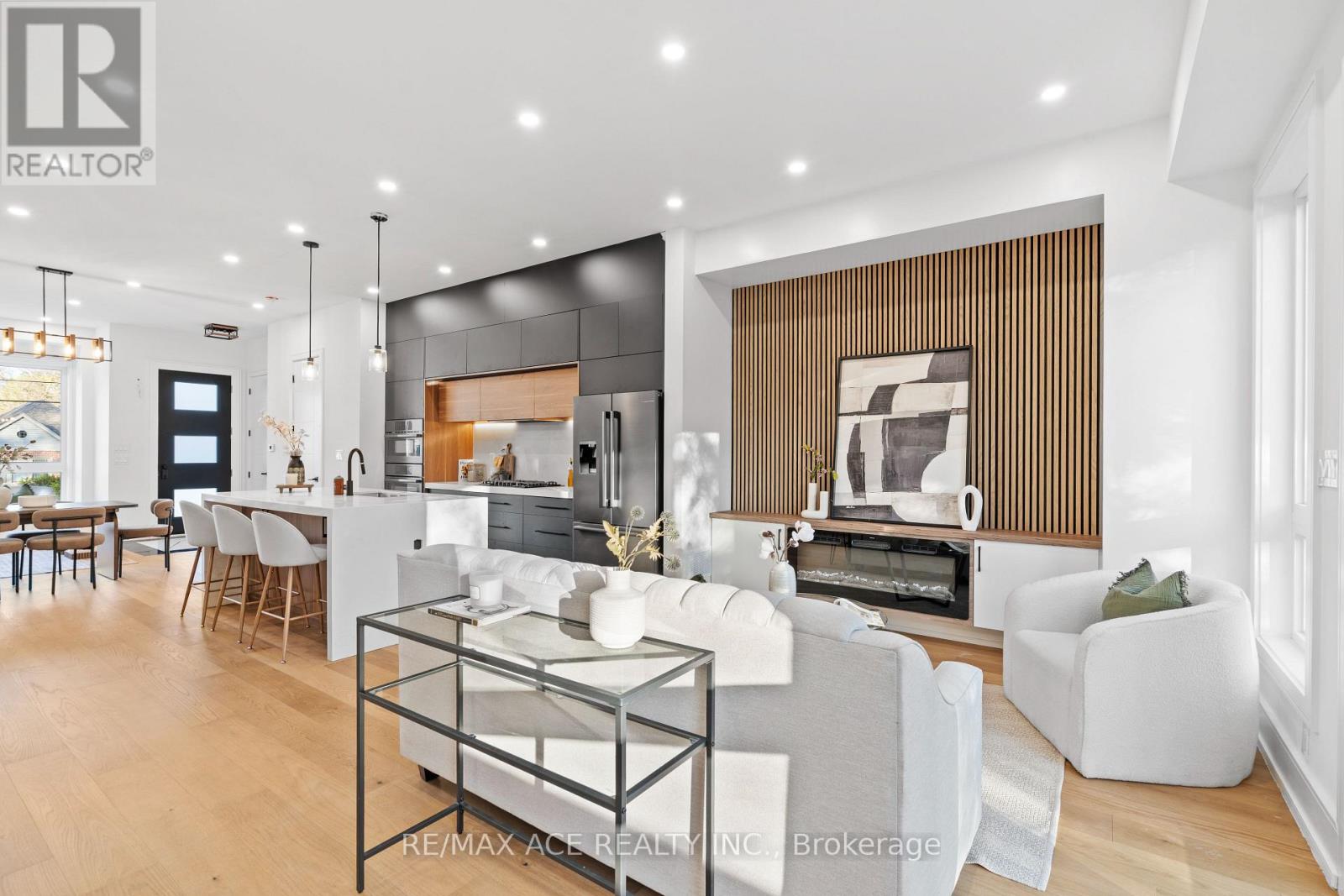 122 WARDEN AVENUE - Image 37