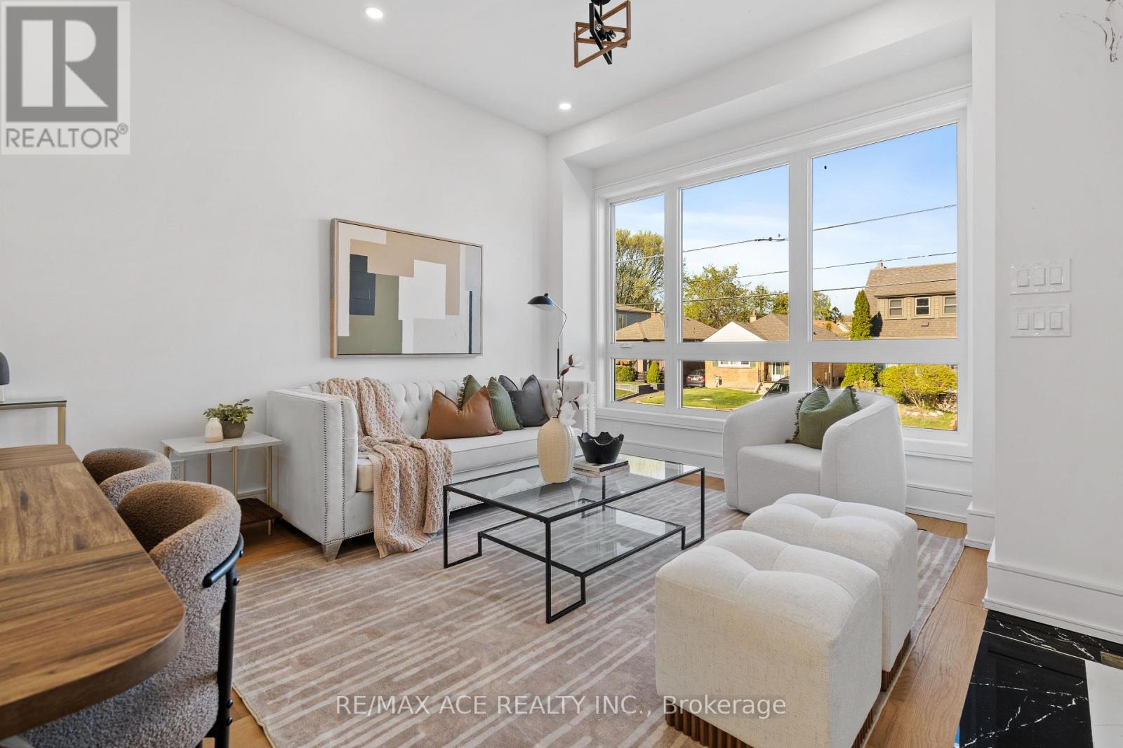 122 WARDEN AVENUE - Image 9
