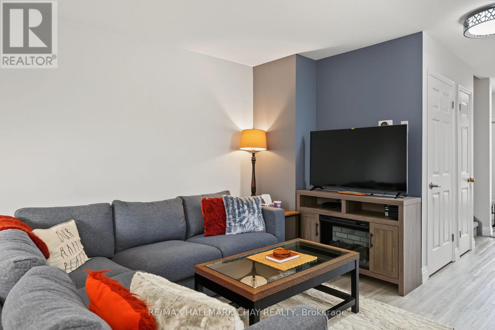 55 RIVERLEY LANE - 10