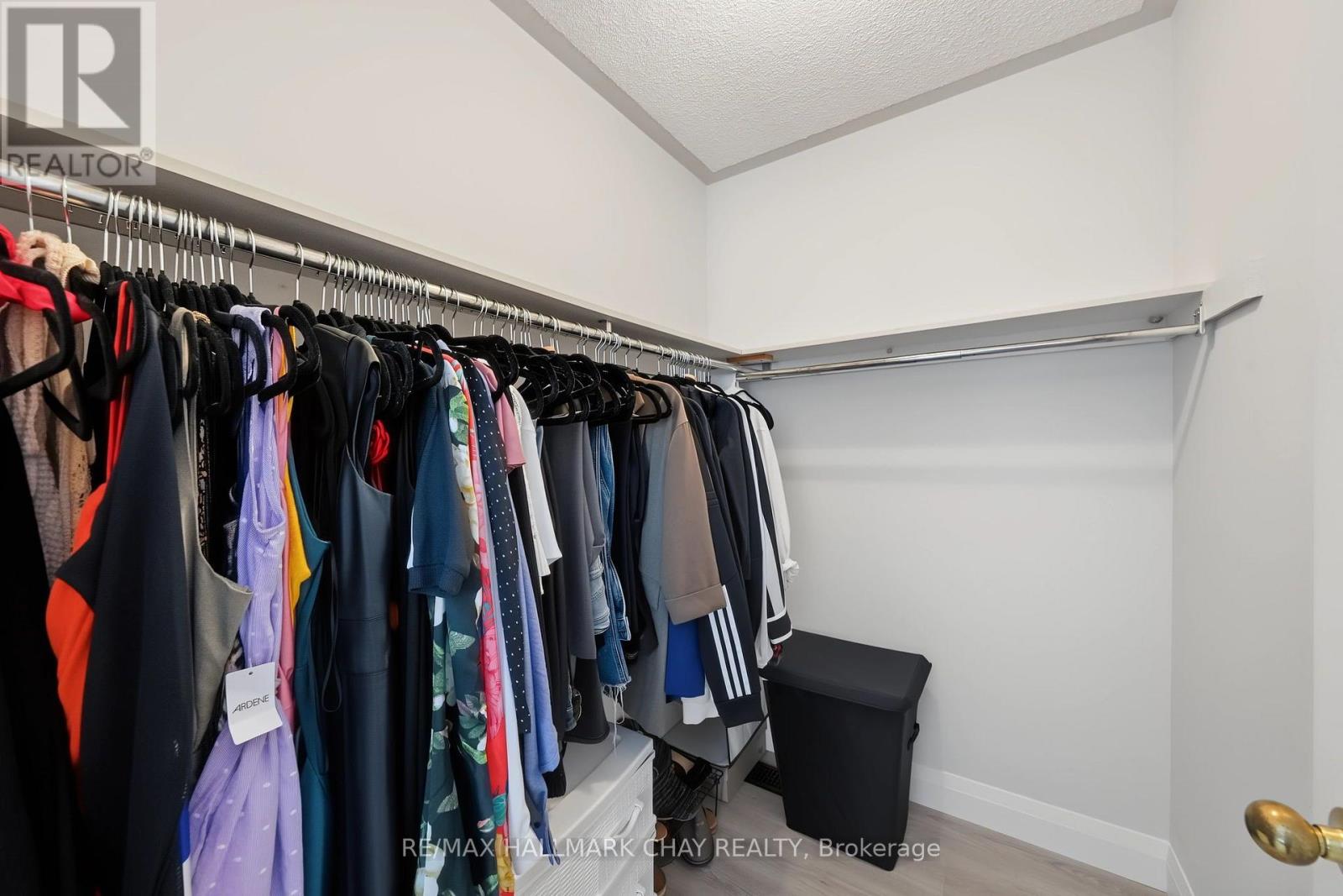 55 RIVERLEY LANE - 25