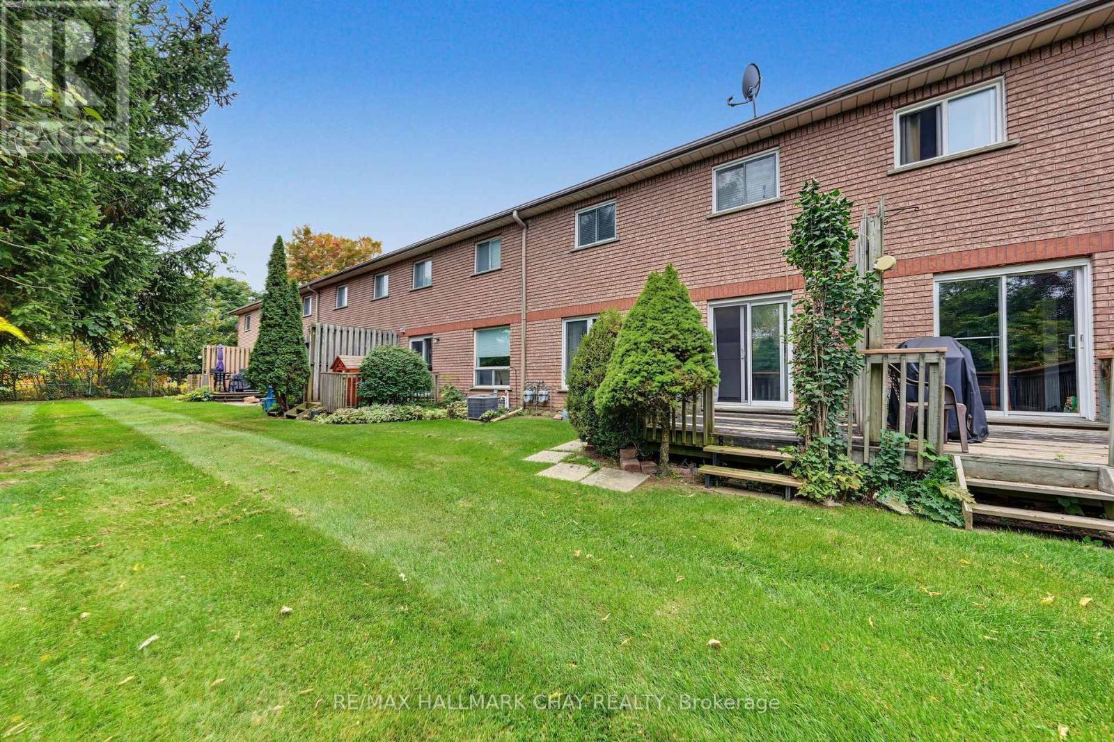 55 RIVERLEY LANE - 34