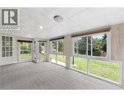 Living room - 54 Hampton Place, Kitchener, ON N2B2S3 Photo 18