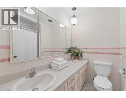 54 Hampton Place, Kitchener, ON N2B2S3 Photo 20
