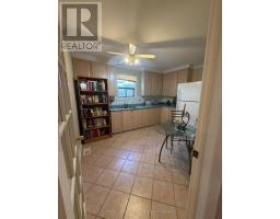 40 Avon Avenue, Toronto, ON M6N3W7 Photo 15