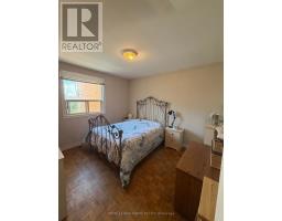 Kitchen - 40 Avon Avenue, Toronto, ON M6N3W7 Photo 8