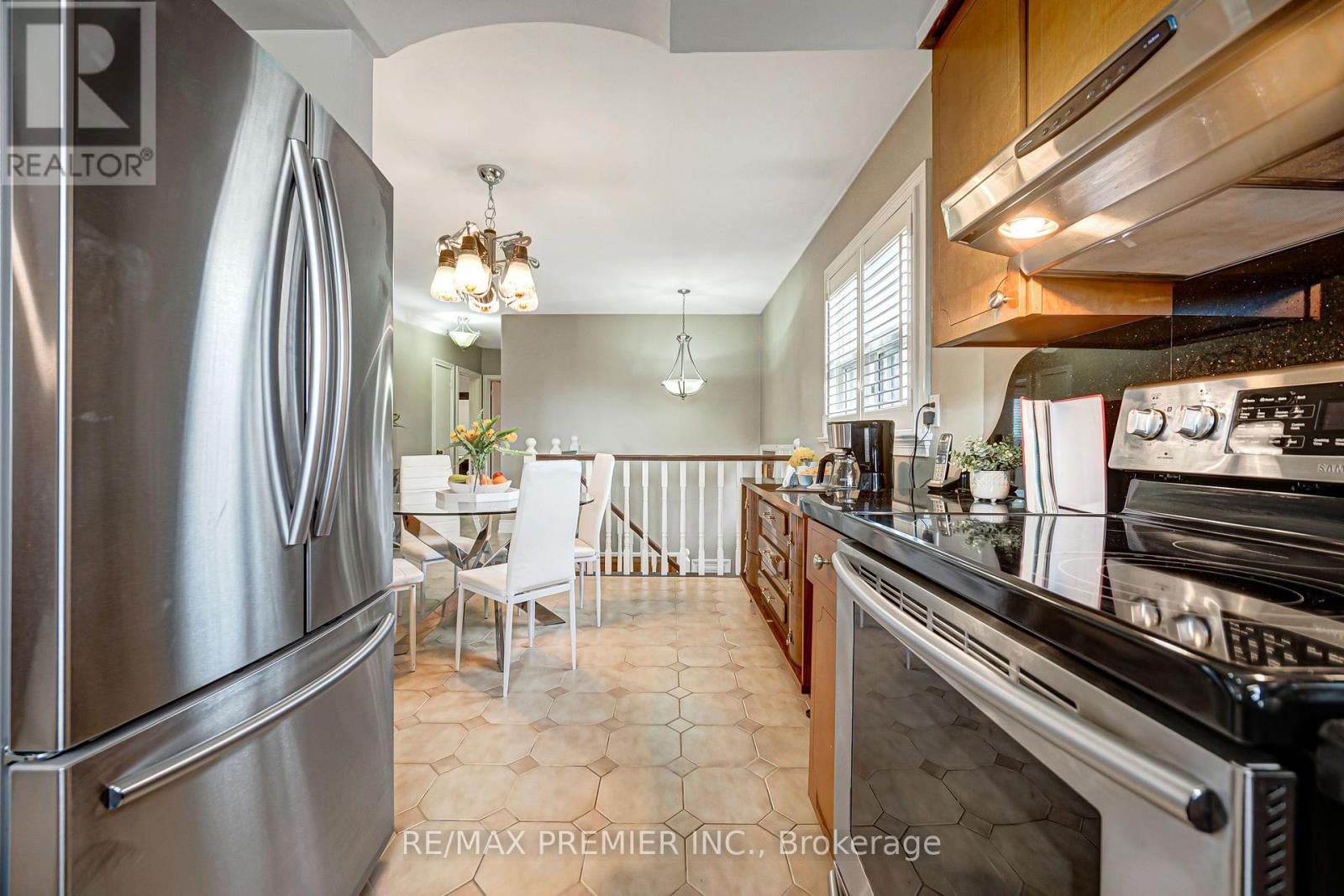 240 CALVINGTON DRIVE - 18