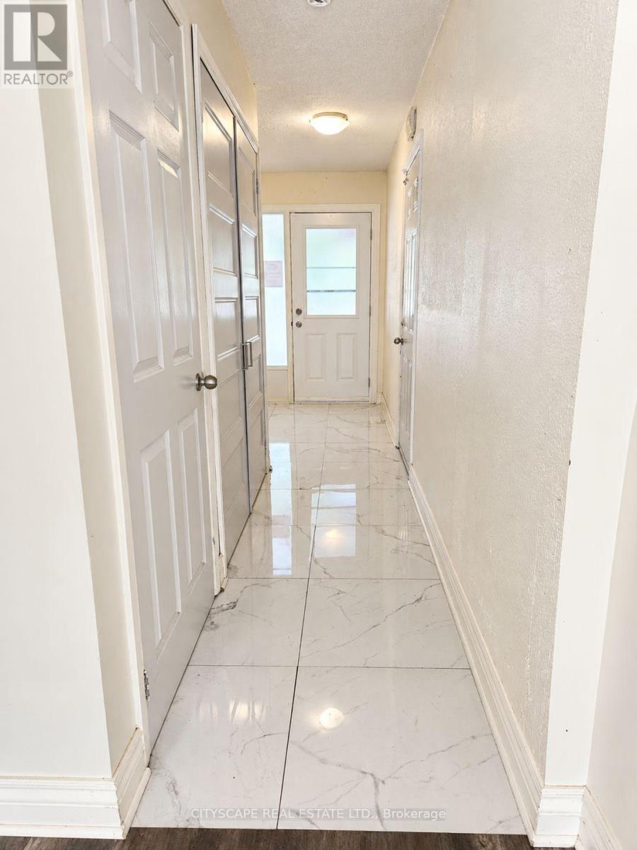 #25 25 BARONWOOD COURT - 4