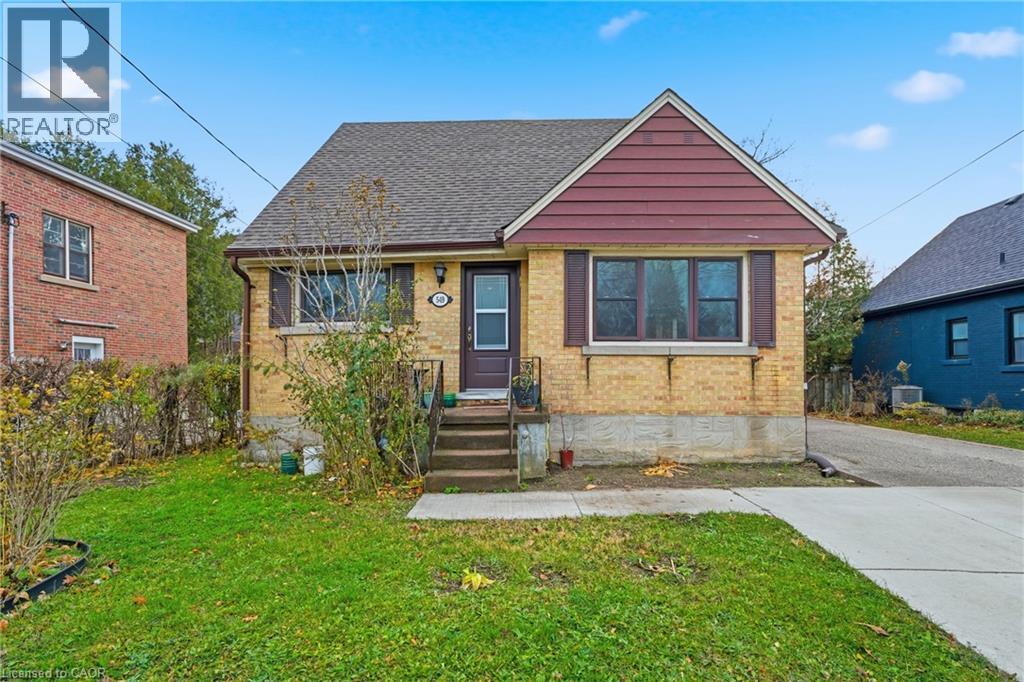 549 WEBER Street E — photo 3