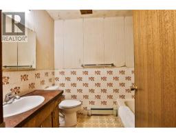 1921 17 Street N - photo 12