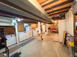 1617 William Avenue, Winnipeg, MB R3E1A9 Photo 9