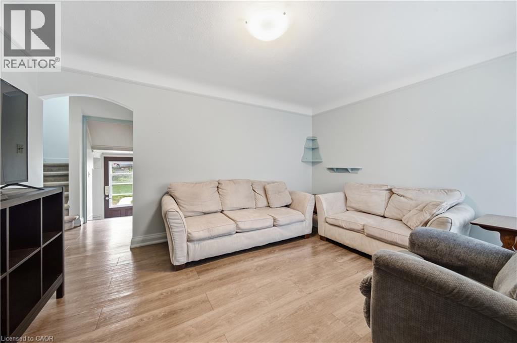 147 GLEN Road - Image 6