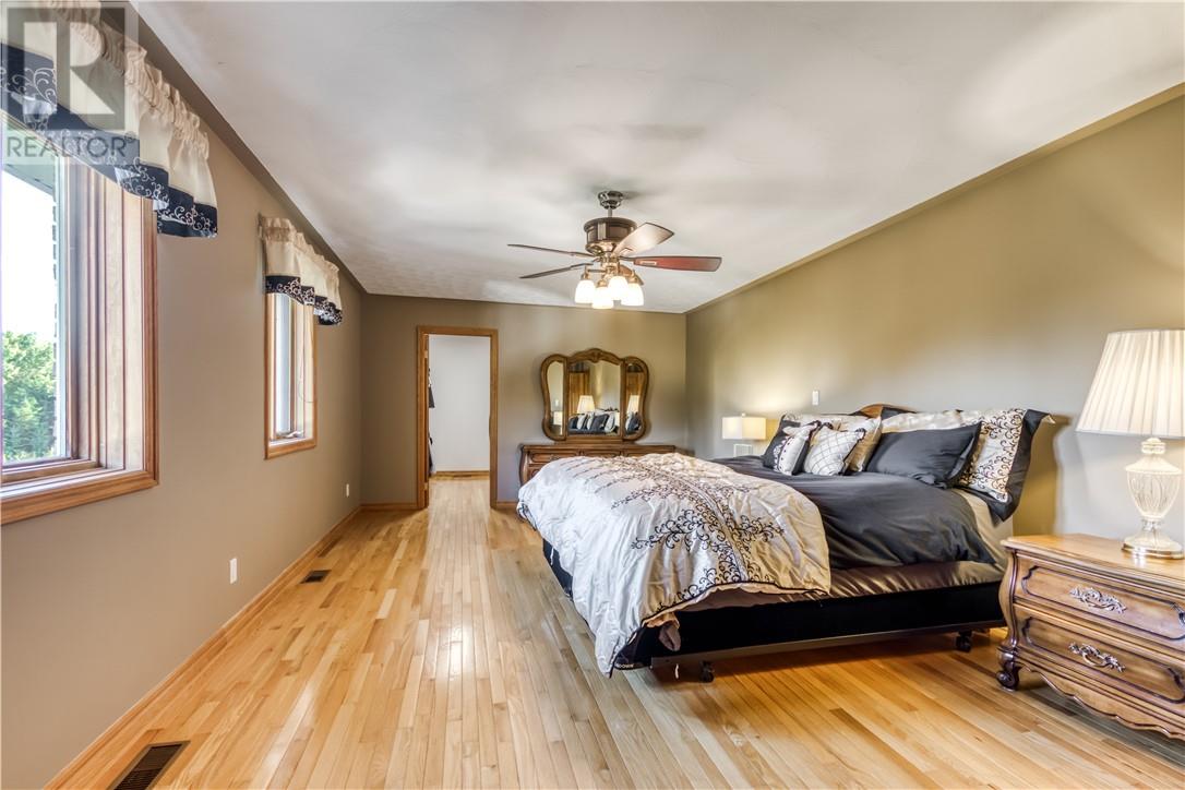 1234 Perreault Drive - Image 35