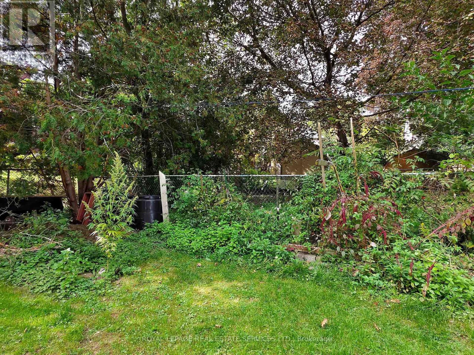 28 MCINTOSH AVENUE - Image 30