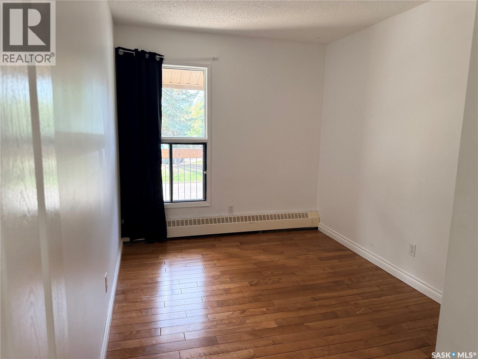 54B Nollet AVENUE, Regina — photo 17