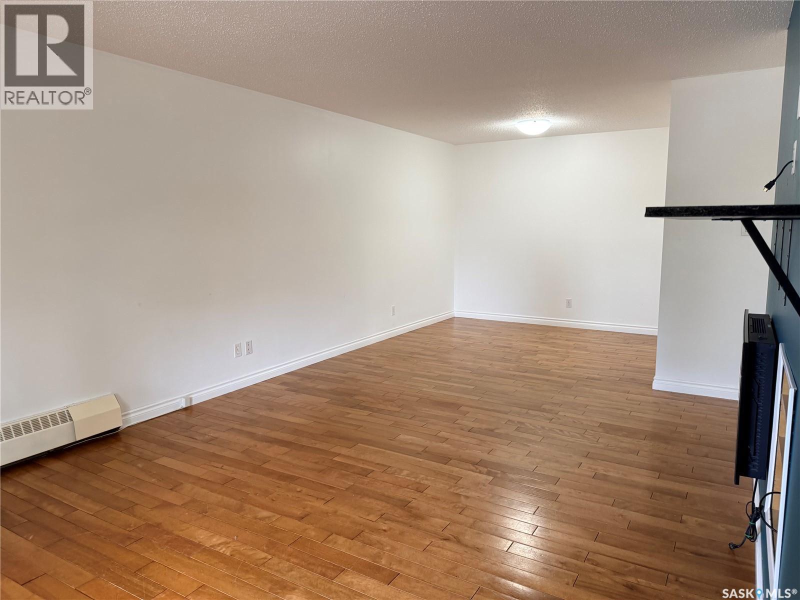 54B Nollet AVENUE, Regina — photo 8