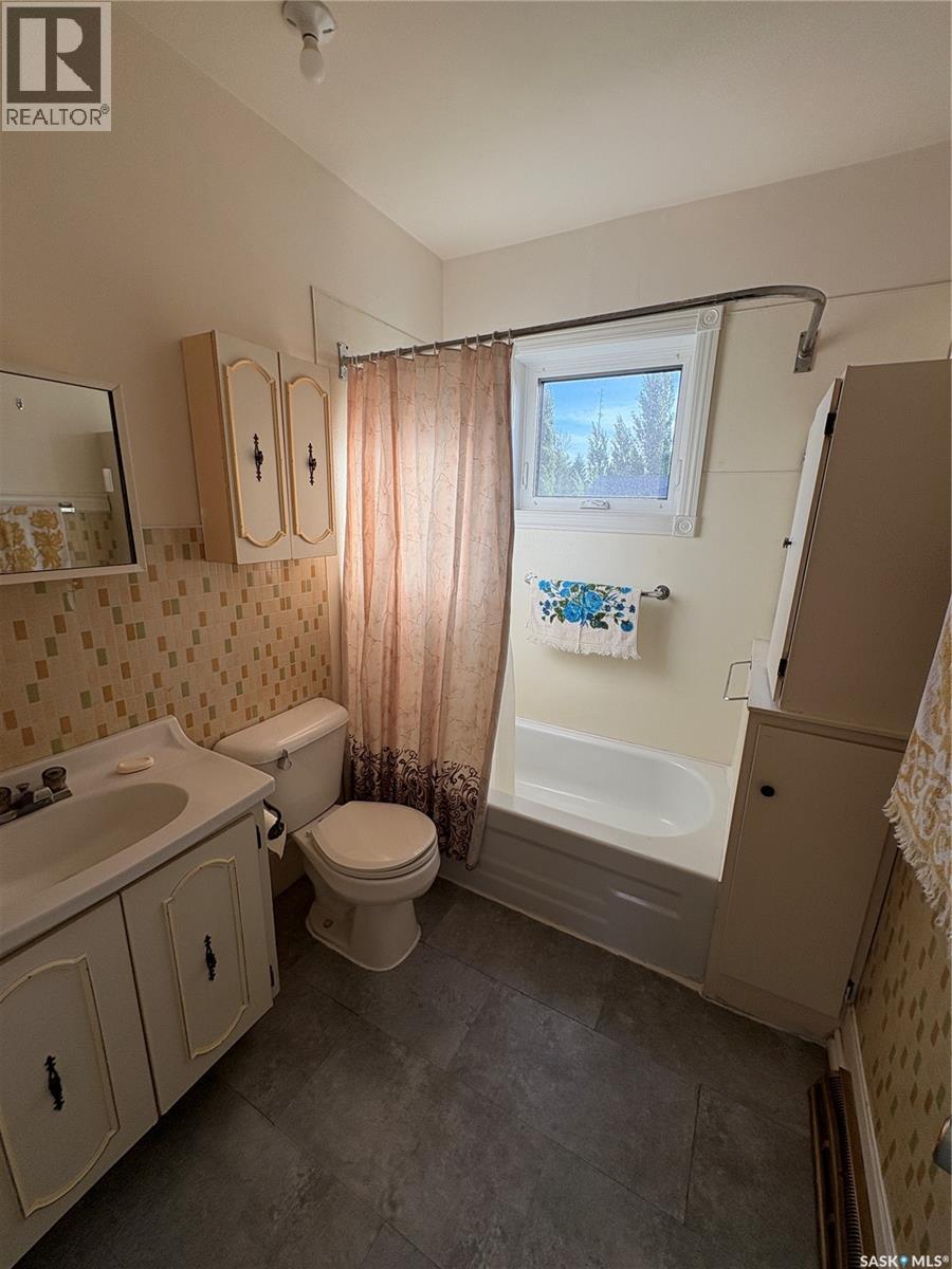 114 Road AVENUE - 13