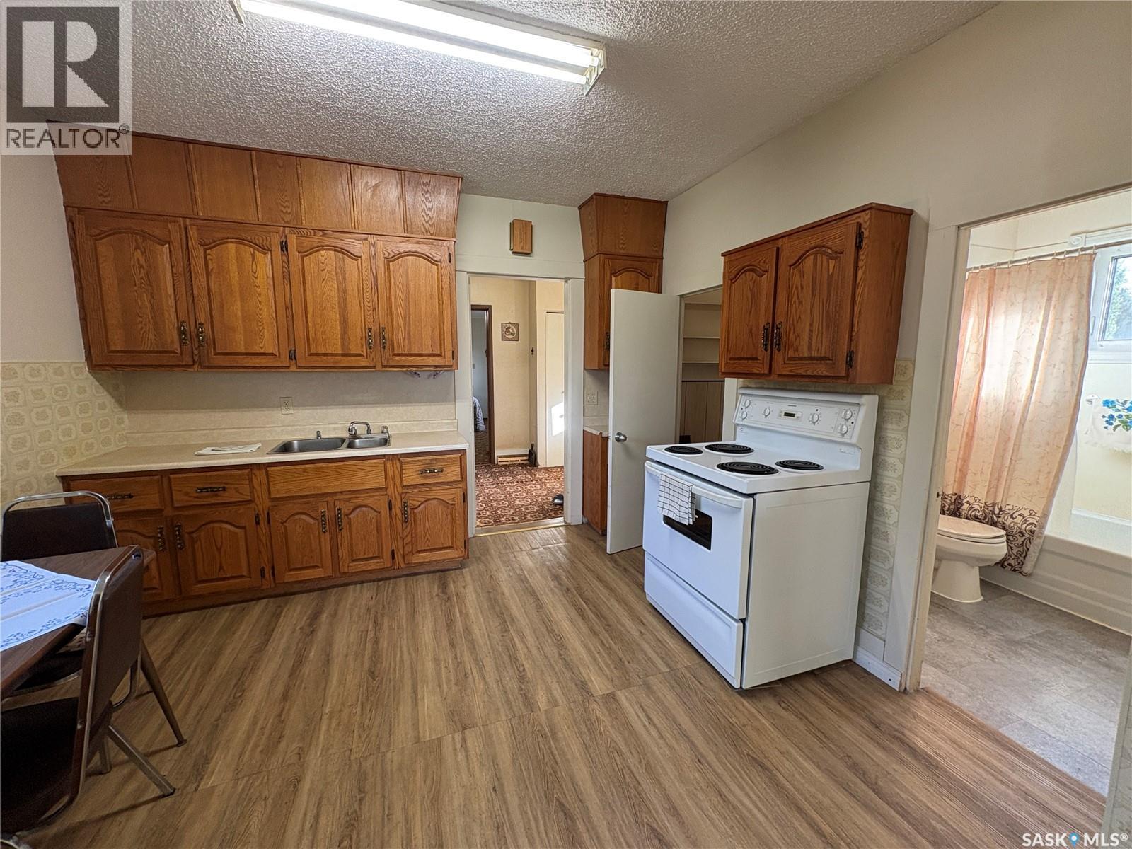 114 Road AVENUE - 9