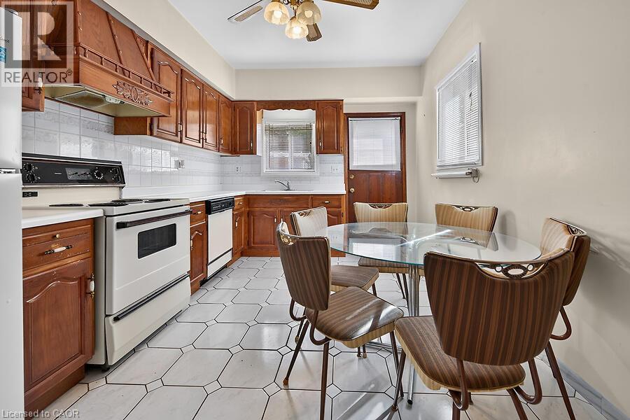 182 EMERALD Street N - 16