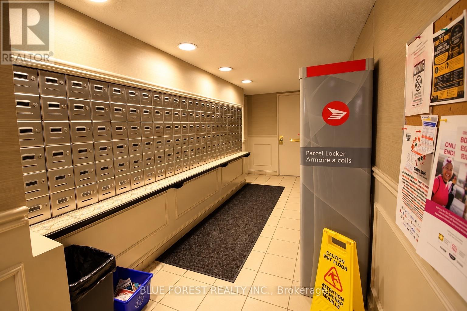 323 Colborne Street — photo 27