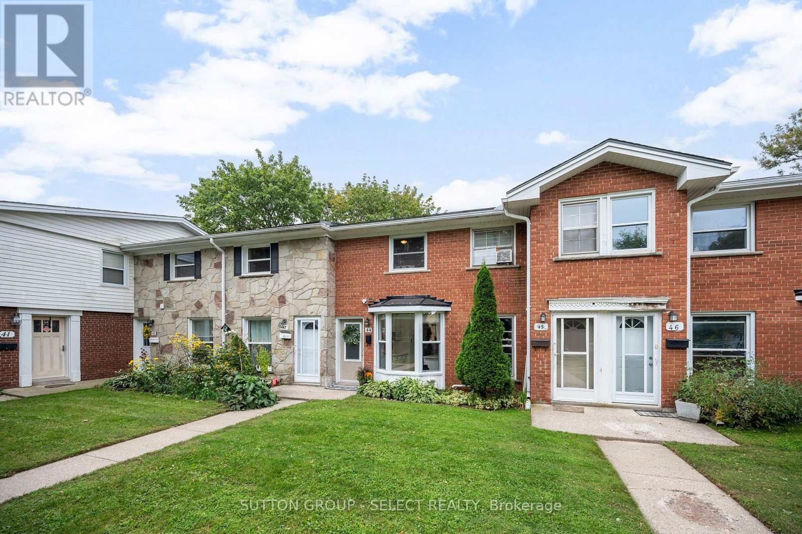 #30 44 ARBOUR GLEN CRESCENT - 2