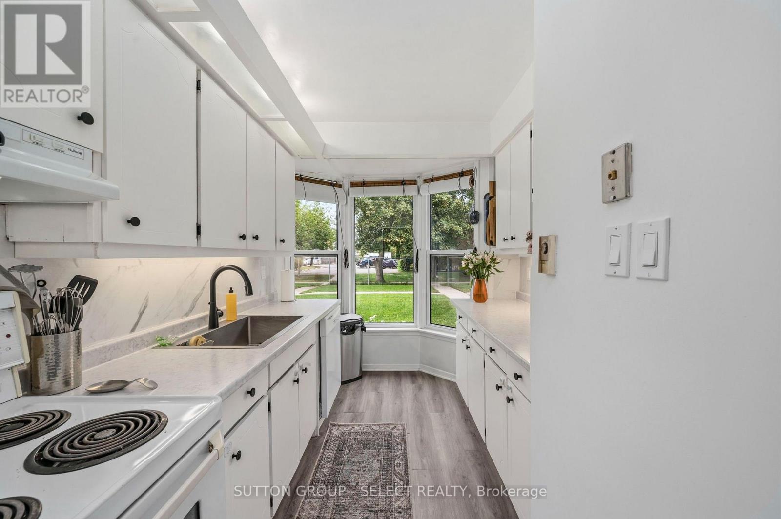 #30 44 ARBOUR GLEN CRESCENT - Image 4