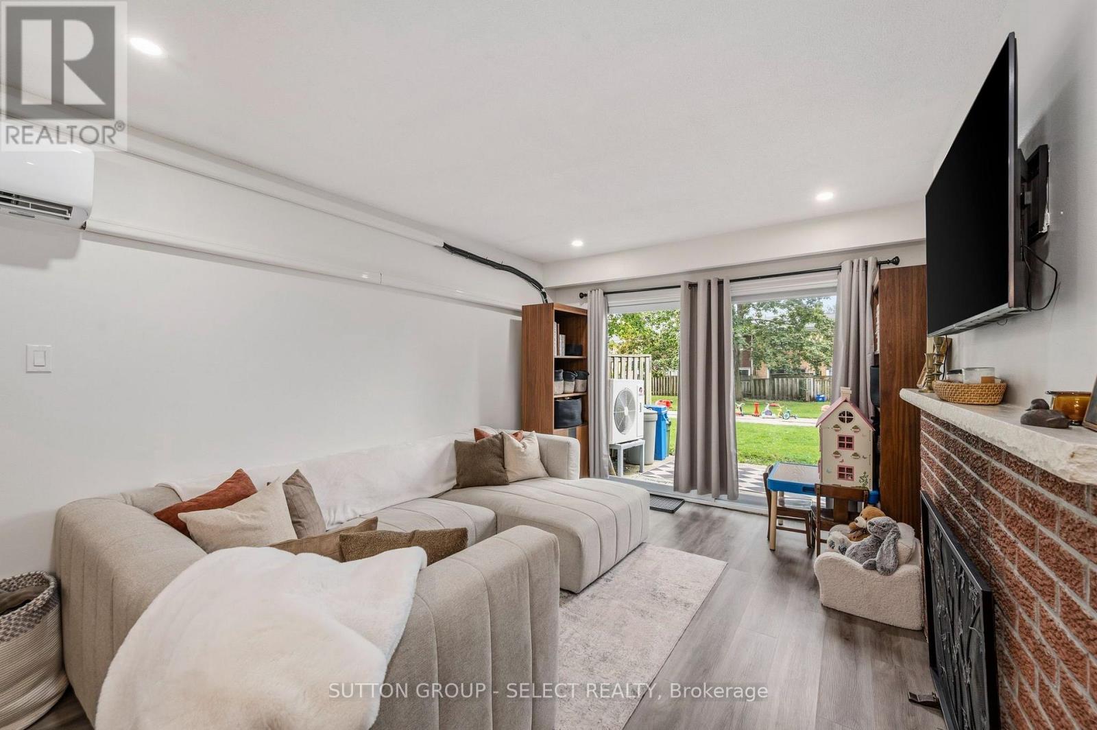 #30 44 ARBOUR GLEN CRESCENT - 7